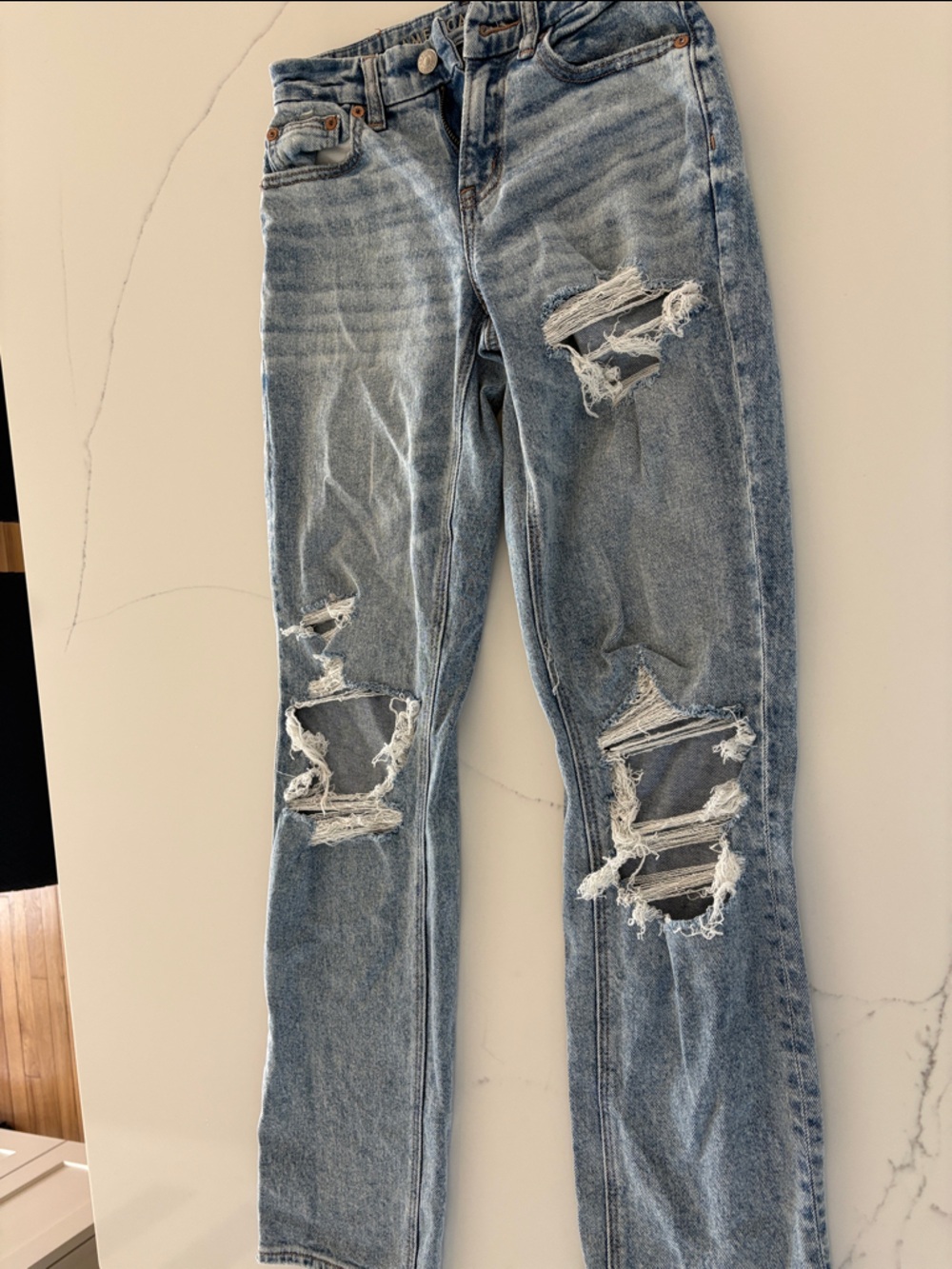 American Eagle Outfitters Light Blue Distressed Ripped Jeans